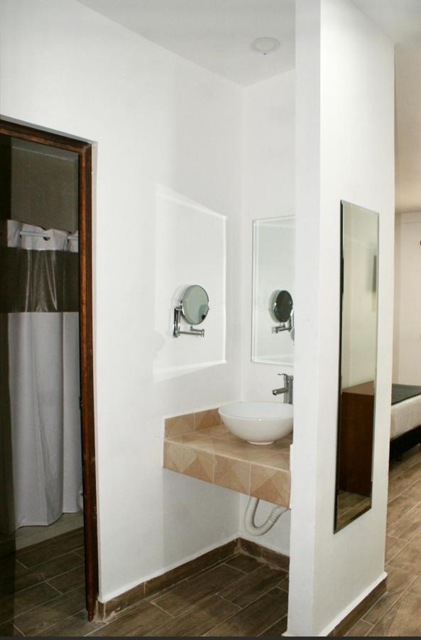 Hotel Capital Frontera Монклова Екстериор снимка