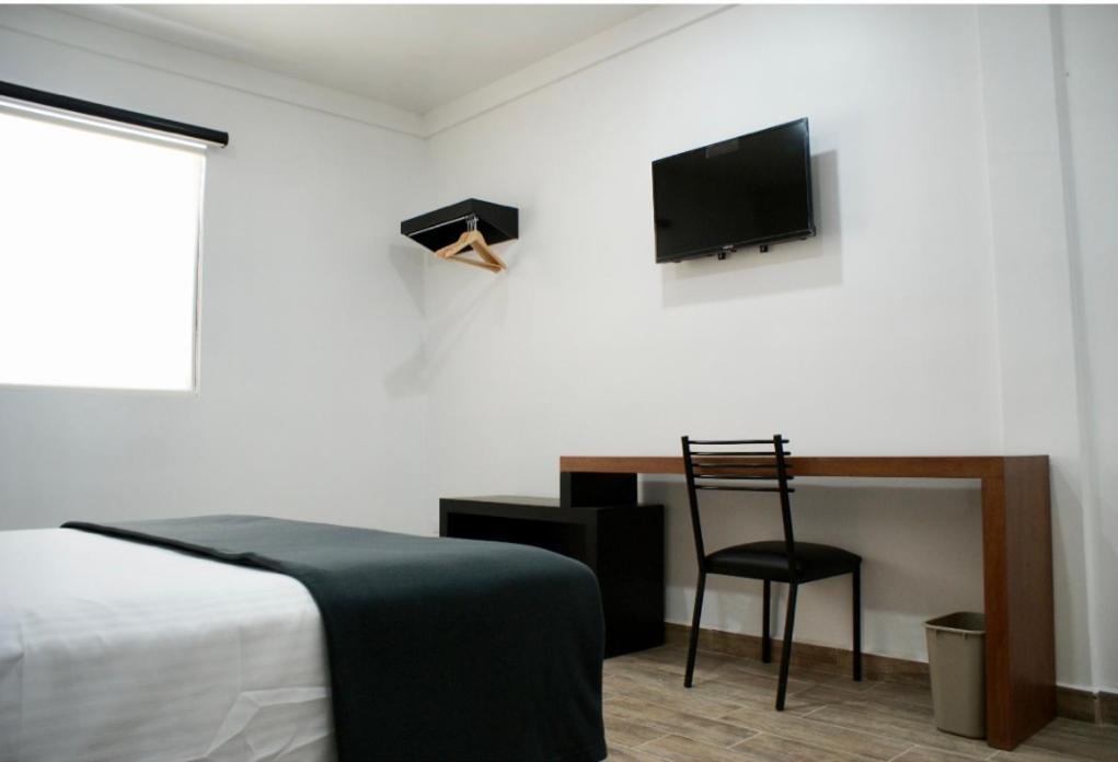 Hotel Capital Frontera Монклова Екстериор снимка