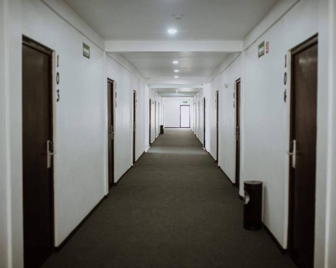 Hotel Capital Frontera Монклова Екстериор снимка
